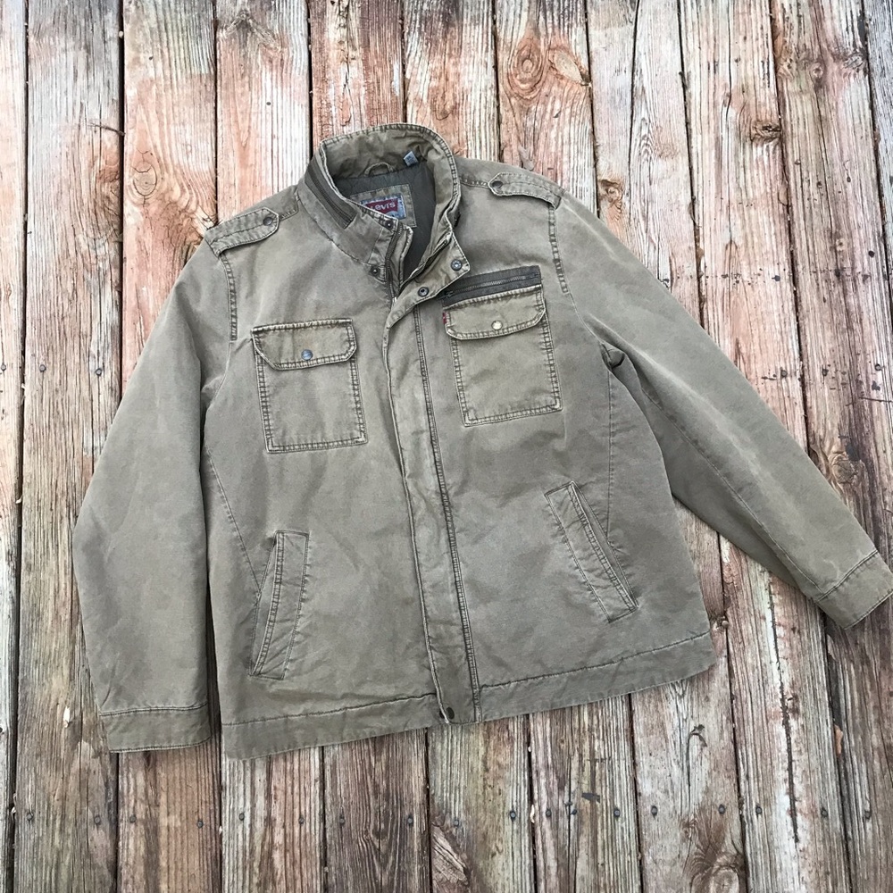 Levi’s Trucker Jacket